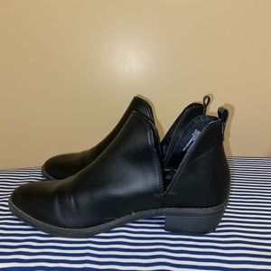 Black ankle booties